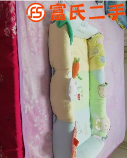 嬰兒床  200元