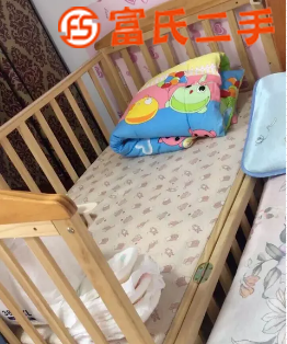 嬰兒床  200元
