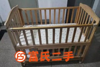嬰兒床有需要的嗎
