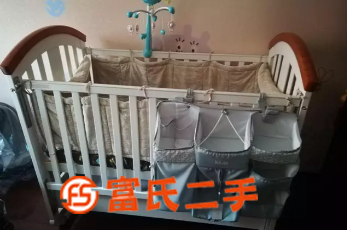 嬰兒床，車  400元