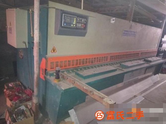 轉讓剪板機6個厚4米中亞牌安裝未用