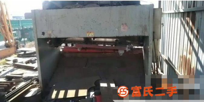 出售25×2.5米剪板機(jī)一臺(tái)