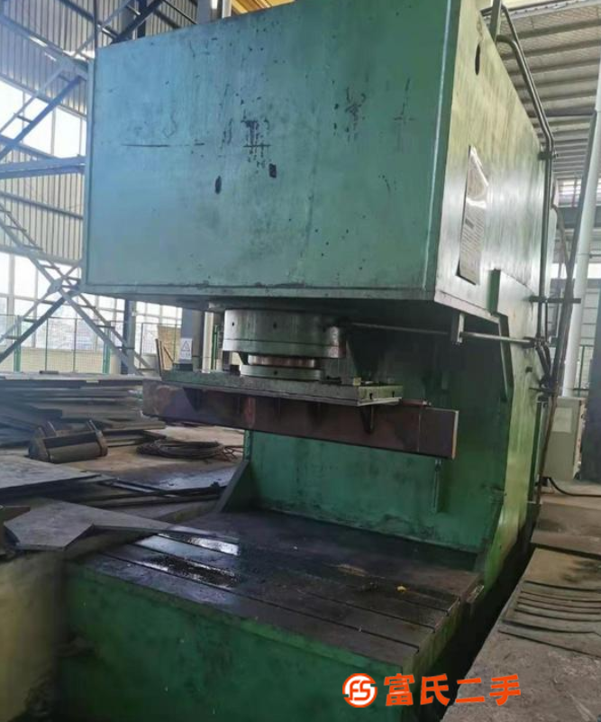 出售二手600噸單柱壓力機,63噸重,28萬