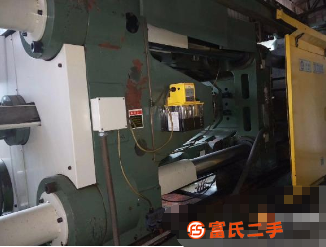 轉(zhuǎn)讓倒閉工廠力勁280T,500T冷室壓鑄機