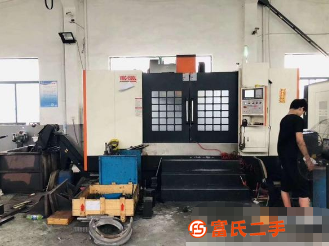 工廠轉型出售二手昆山銀鵬VMC-1580L立加BT50主軸帶