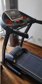 億健跑步機100塊轉讓