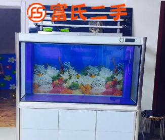出售8成新魚缸水族箱  2688元