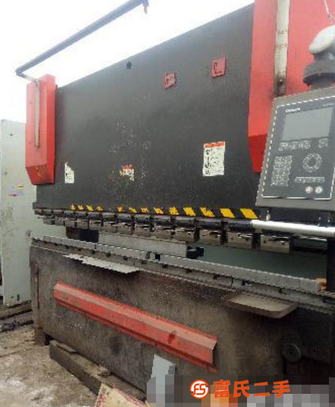 轉讓225噸3.1米數控折彎機