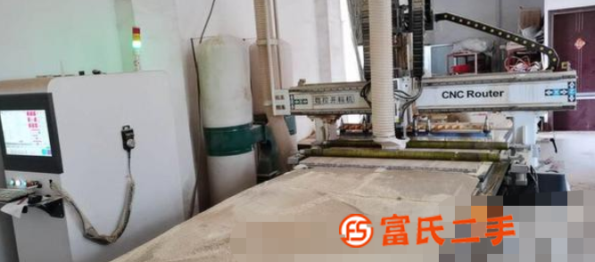 高價回收二手木工開料機雕刻機直排圓盤換刀加工中心板式家具木工