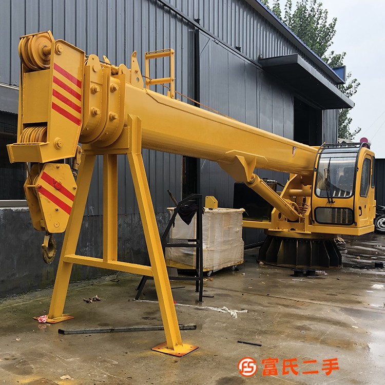 船吊起重機 30噸船吊臂長
