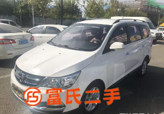 寶駿730 2017款 1.5T 手動(dòng) 尊享型7座