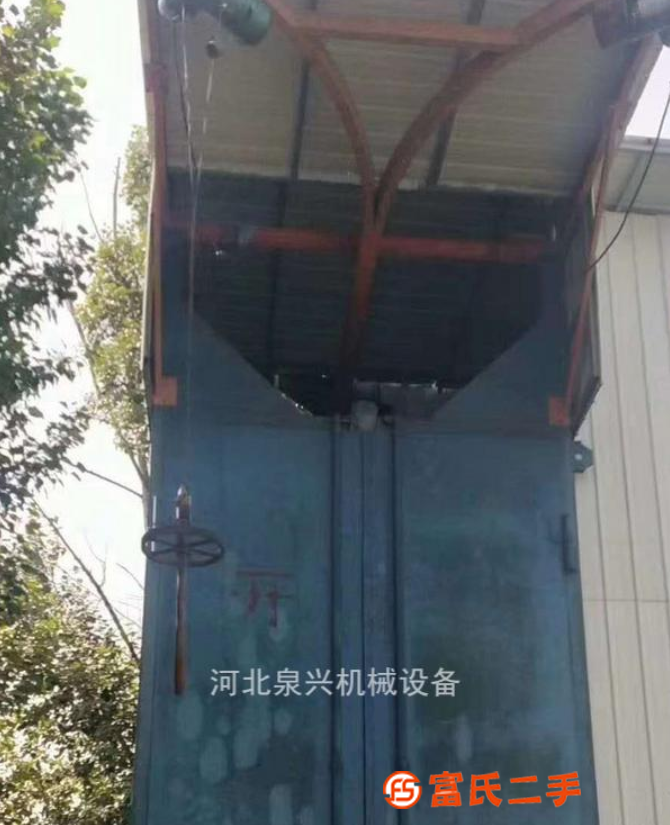 低價出售大吊鉤拋丸機門口3米*5米，5個7.5千瓦拋丸器，雙