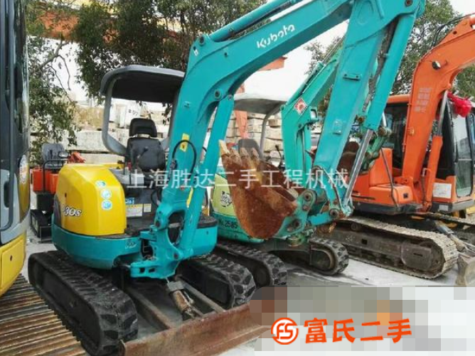 低價(jià)轉(zhuǎn)讓二手小挖機(jī) 13 15 18 20 25 30型小挖
