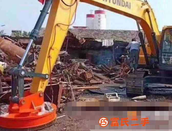 零利潤現(xiàn)貨出售挖機(jī)吸盤叉車吸盤長時(shí)間使用不發(fā)熱不減磁改裝挖機(jī)