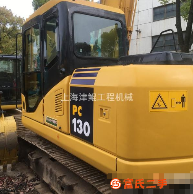 轉讓二手小松130挖掘機