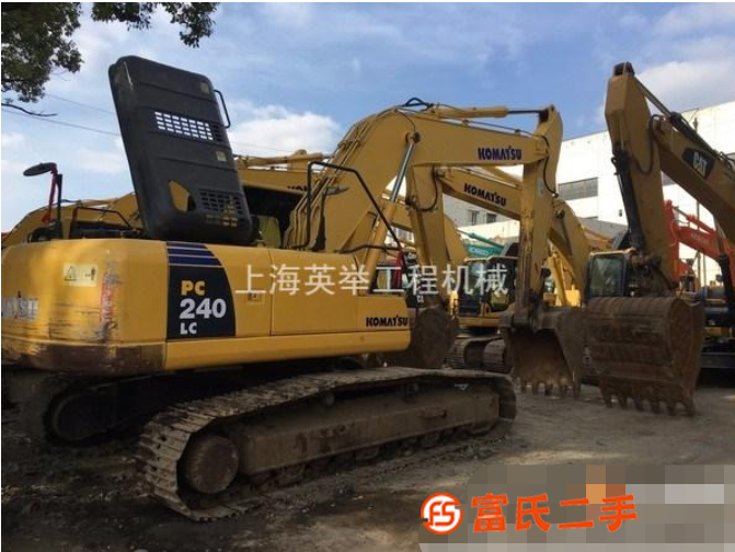 二手360挖掘機 個人優(yōu)惠價便宜轉(zhuǎn)讓