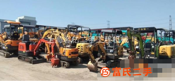 轉(zhuǎn)讓二手20挖掘機(jī)(價(jià)格)