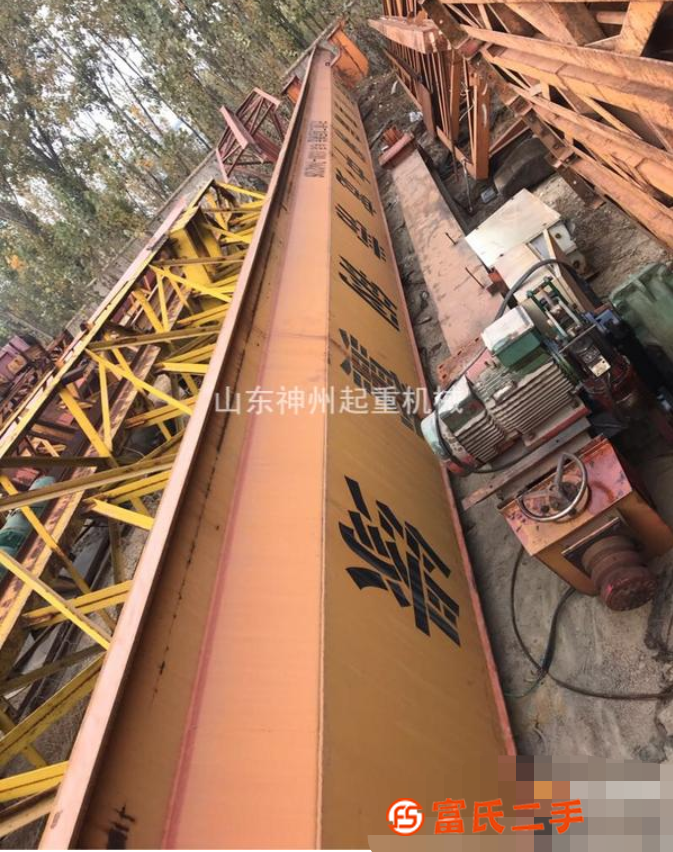轉(zhuǎn)讓9成新10噸龍門起重機跨度21米，大驅(qū)動