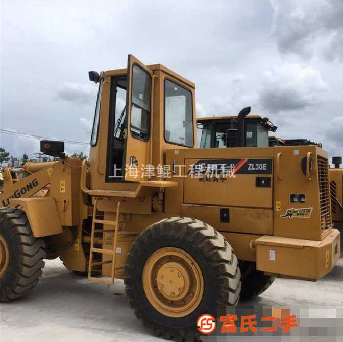 轉(zhuǎn)讓3噸5噸6噸二手柳工30 50 60裝載機(jī)鏟車側(cè)翻斗夾抱