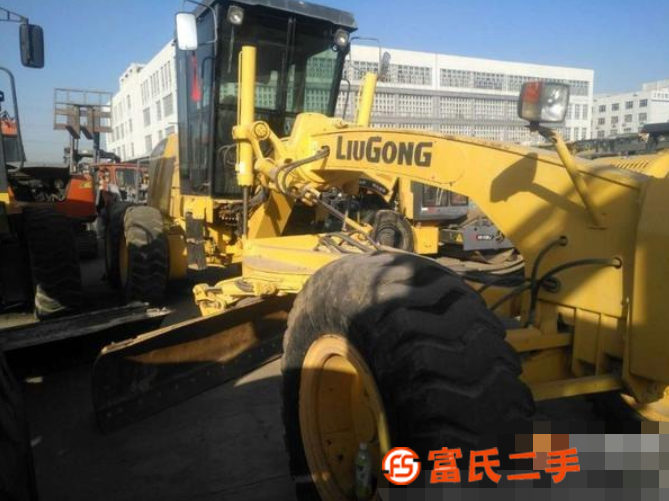 轉(zhuǎn)讓二手平地機(jī)銷售。