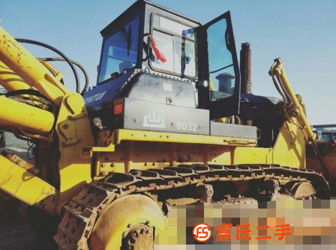 急需轉讓9成新山推160 220 320干地 濕地推土機