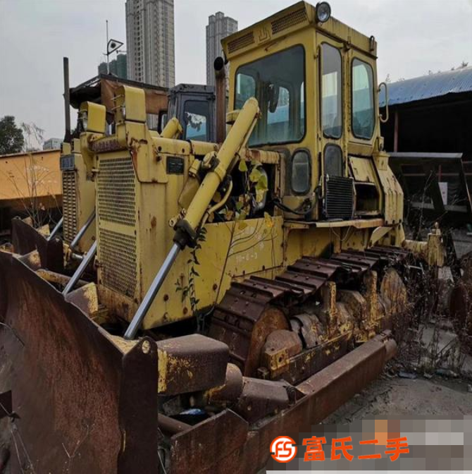 轉(zhuǎn)讓低價處理二手閑置東方紅802 100 山推130推土機
