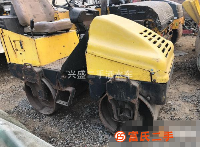 出售各種品牌二手壓路機