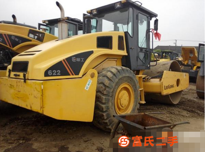 出售二手壓路機(jī) 徐工二手22噸壓路機(jī) 二手壓路機(jī)現(xiàn)貨包送