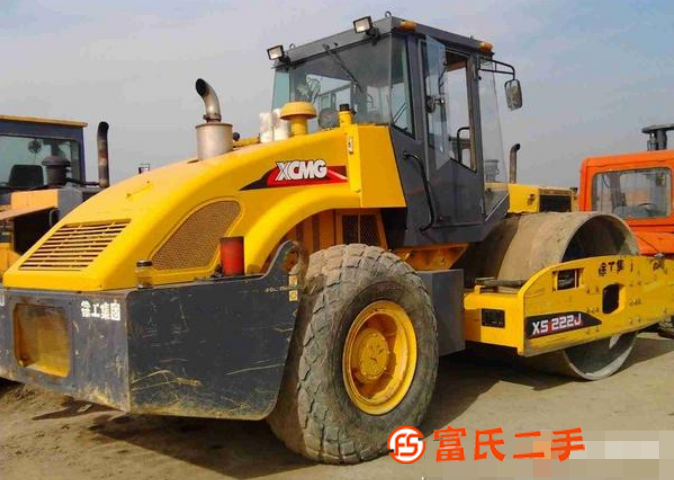 二手壓路機直銷:徐工、柳工20噸、22噸、26噸振動壓路機出