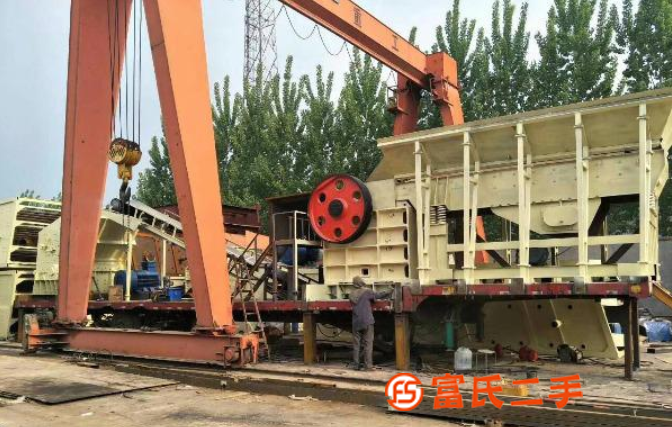 轉讓移動式破碎機任何地方都能生產(chǎn)安全方便