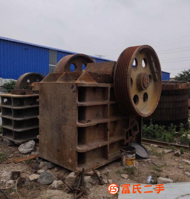 轉(zhuǎn)讓500?700破碎機(jī)69破碎機(jī)