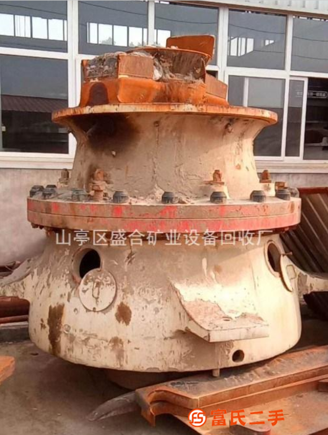 出售冶礦龍信GP300圓錐破碎機