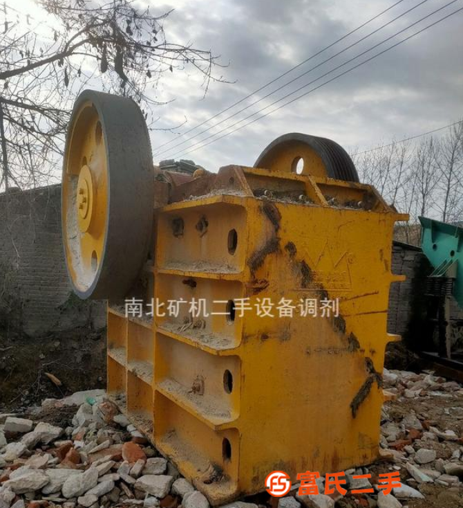 出售750*1060鄂式破碎機