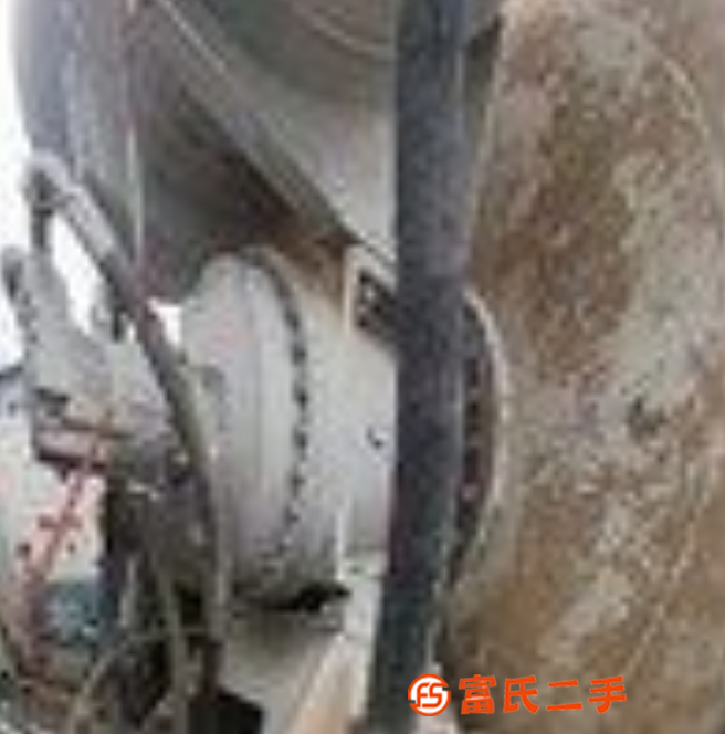 急售 急售 急售 白菜價出售國三水泥罐車數量