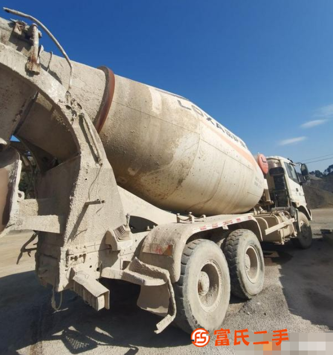 出售兩臺水泥罐車
