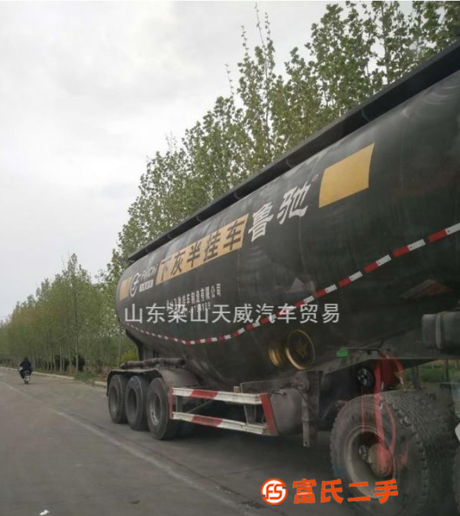 廠家直銷訂做新.以舊換新散裝水泥罐車