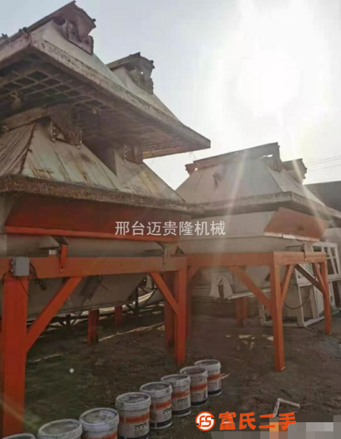 轉讓中聯270混凝土攪拌站
