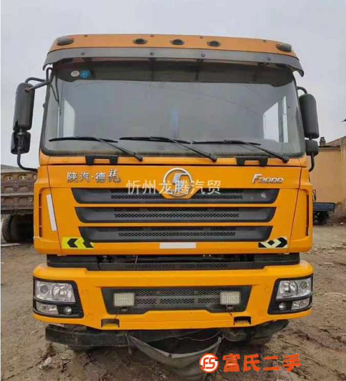 轉(zhuǎn)讓精品自卸車18年德龍380馬力,5.8米整體大箱