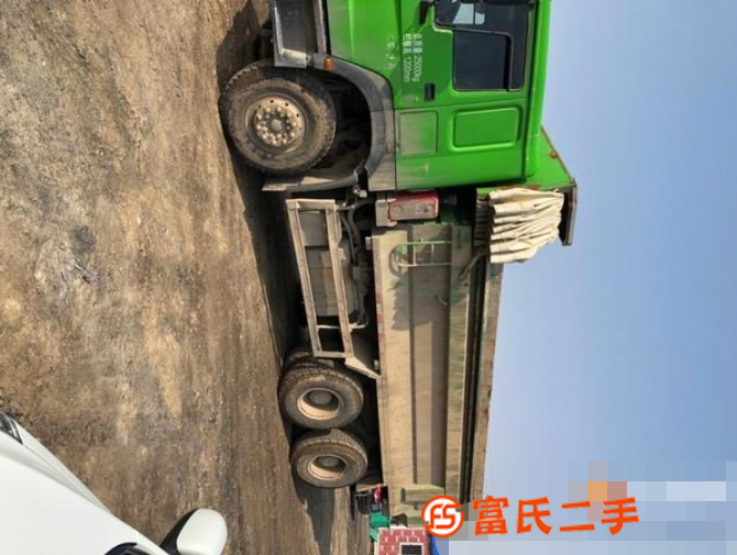 轉(zhuǎn)讓國5豪沃自卸車