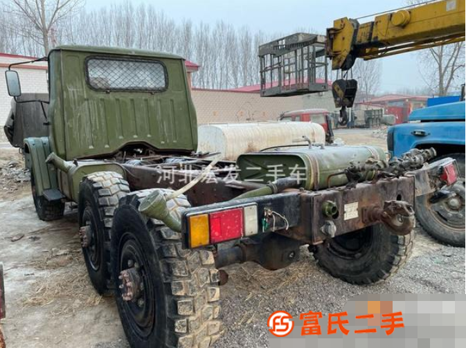 現(xiàn)車轉(zhuǎn)讓六驅(qū)東風240自卸車 不能上牌