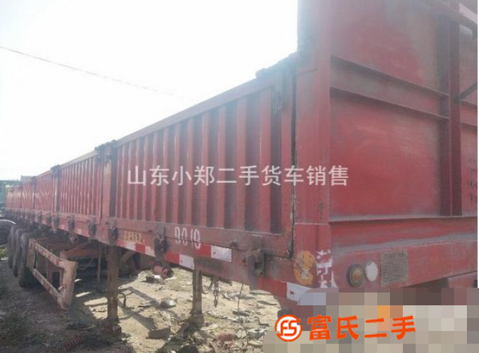 出售19年7月13米標箱側(cè)翻自卸車