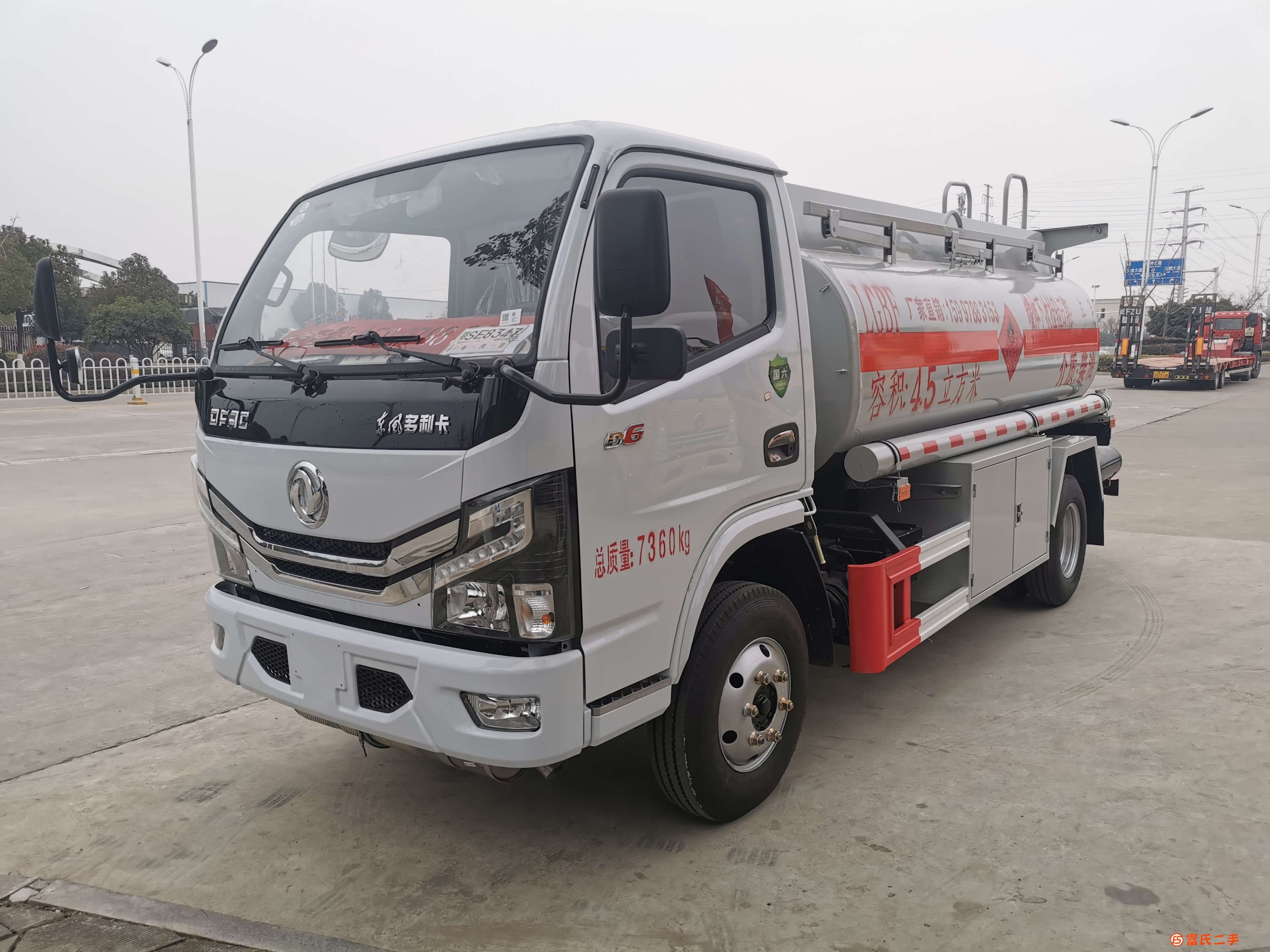 陜西5噸10噸油罐車包上牌多少錢一輛