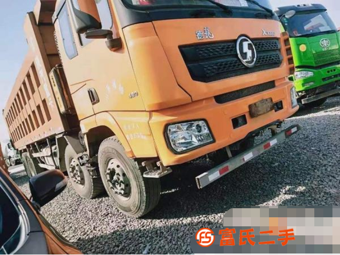 轉(zhuǎn)讓德龍X3000自卸車,大箱長八米六,18年10月,原版車
