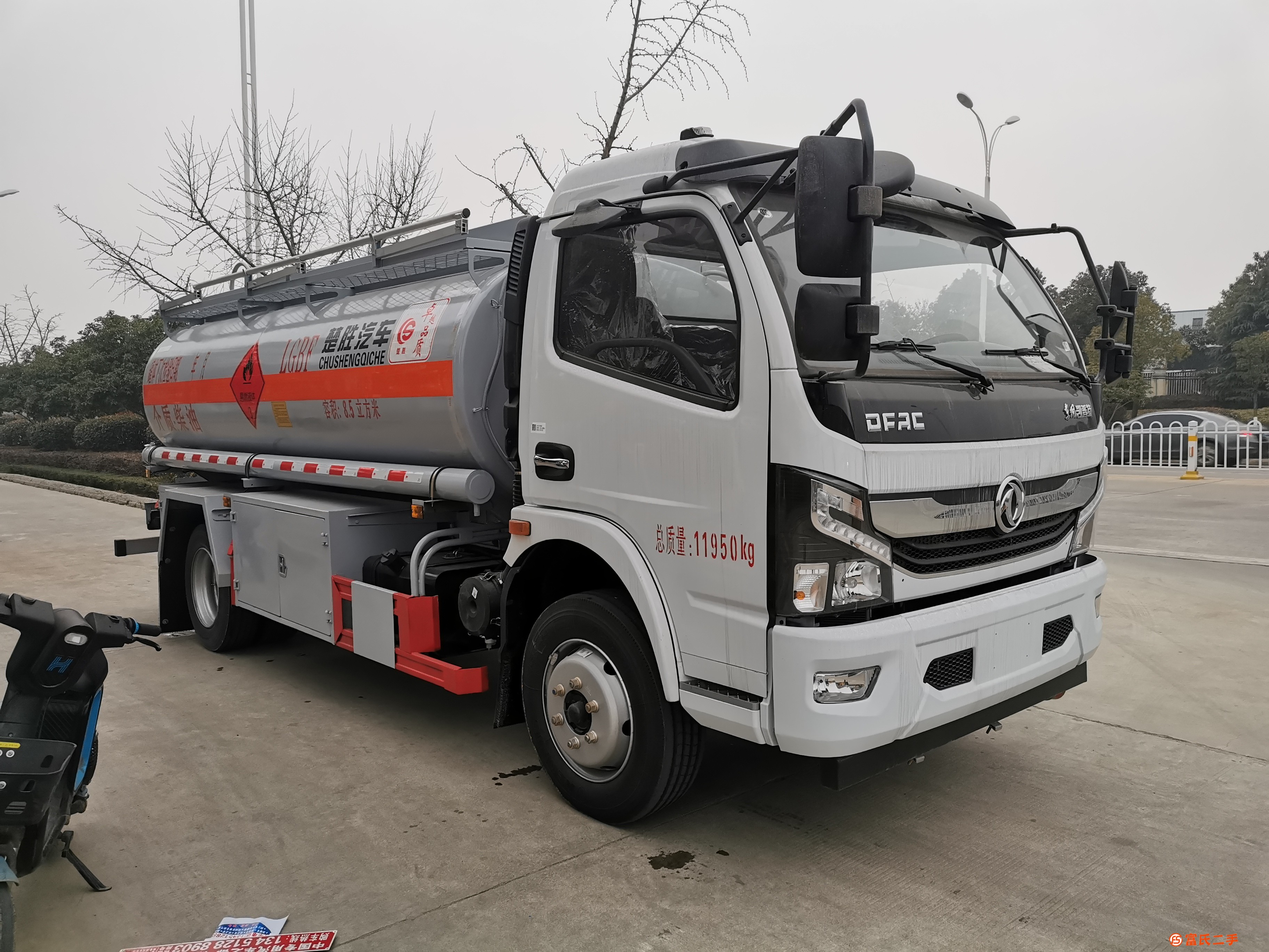 山西上好牌8噸油罐車虧本轉讓