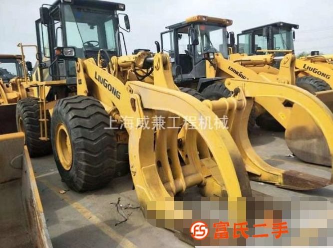 轉(zhuǎn)讓50抓鋼機(jī) 50側(cè)翻鏟車 30長臂鏟車 20抓草機(jī)