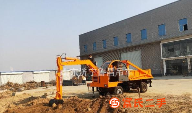 廠家直銷 四不像隨車挖 隨車挖一體吊 抓木機(jī)