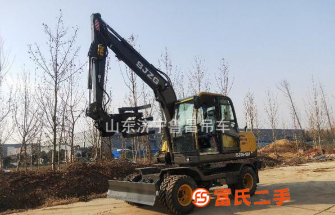 廠家直銷各種型號(hào)輪式挖掘機(jī)抓木機(jī)