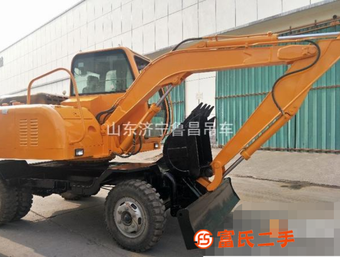 轉讓16噸凱馬汽車吊上牌可分期抓木機