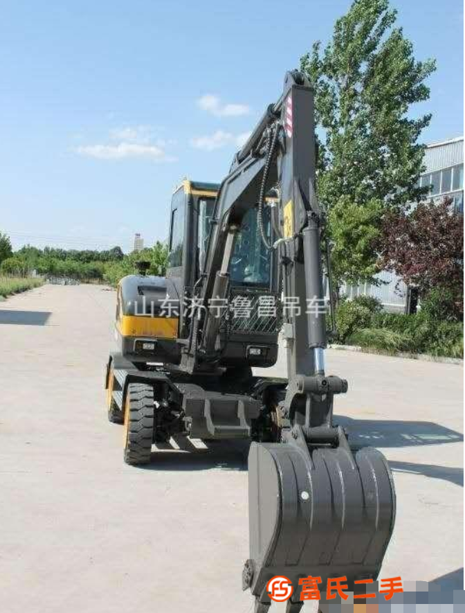 廠家直銷 抓木機(jī) 抓鋼機(jī) 抓草機(jī) 隨車抓 可按需定制