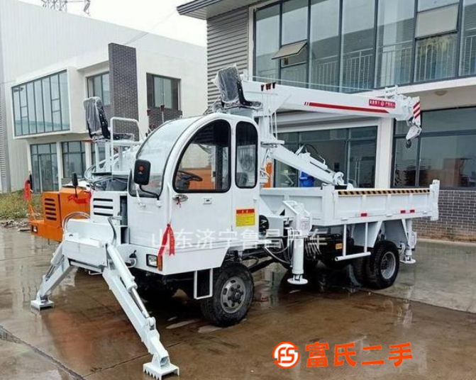 廠家直銷 抓木機(jī) 抓鋼機(jī) 抓草機(jī) 隨車抓